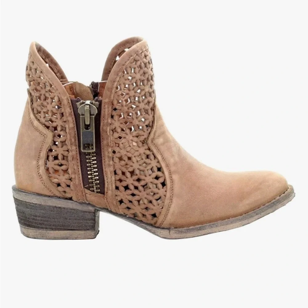 Circle G by Corral Q0002 Tan Shortie Ankle Boot Laser Cut Zipper US 6.5 Rodeo